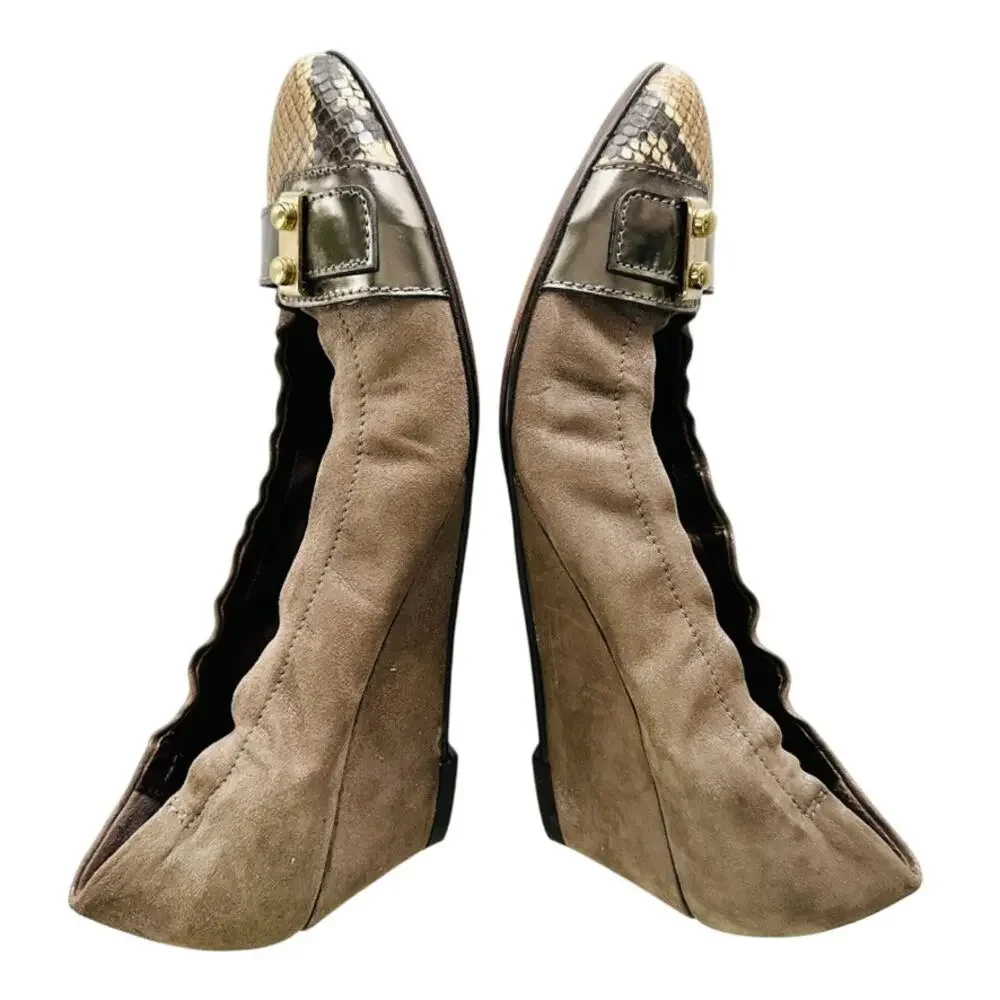 AGL Cap Toe Low Wedge Brown Suede Size 39 Snake Buckle Comfort